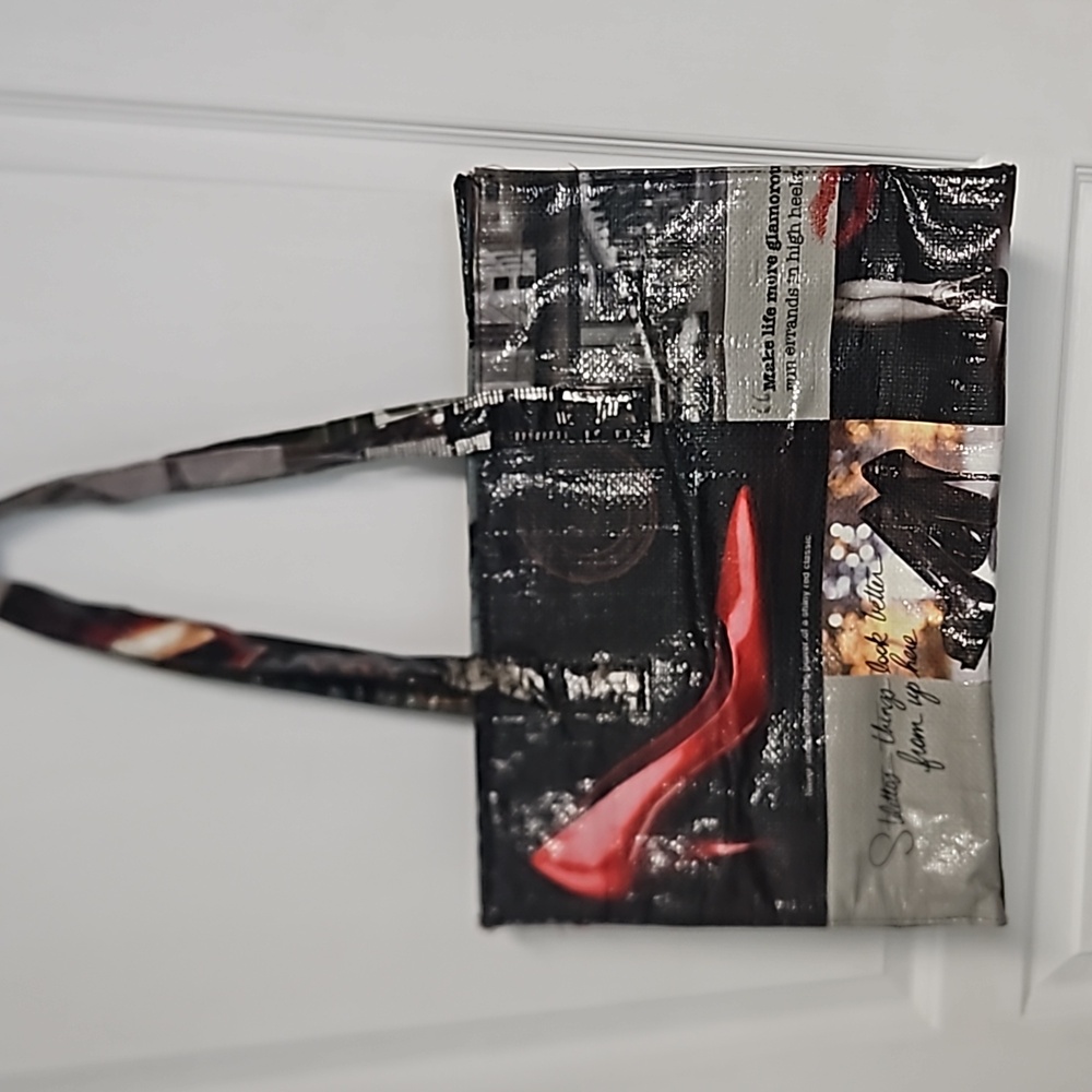 TYVEK Stiletto Reusable Shopper Market Tote Bag